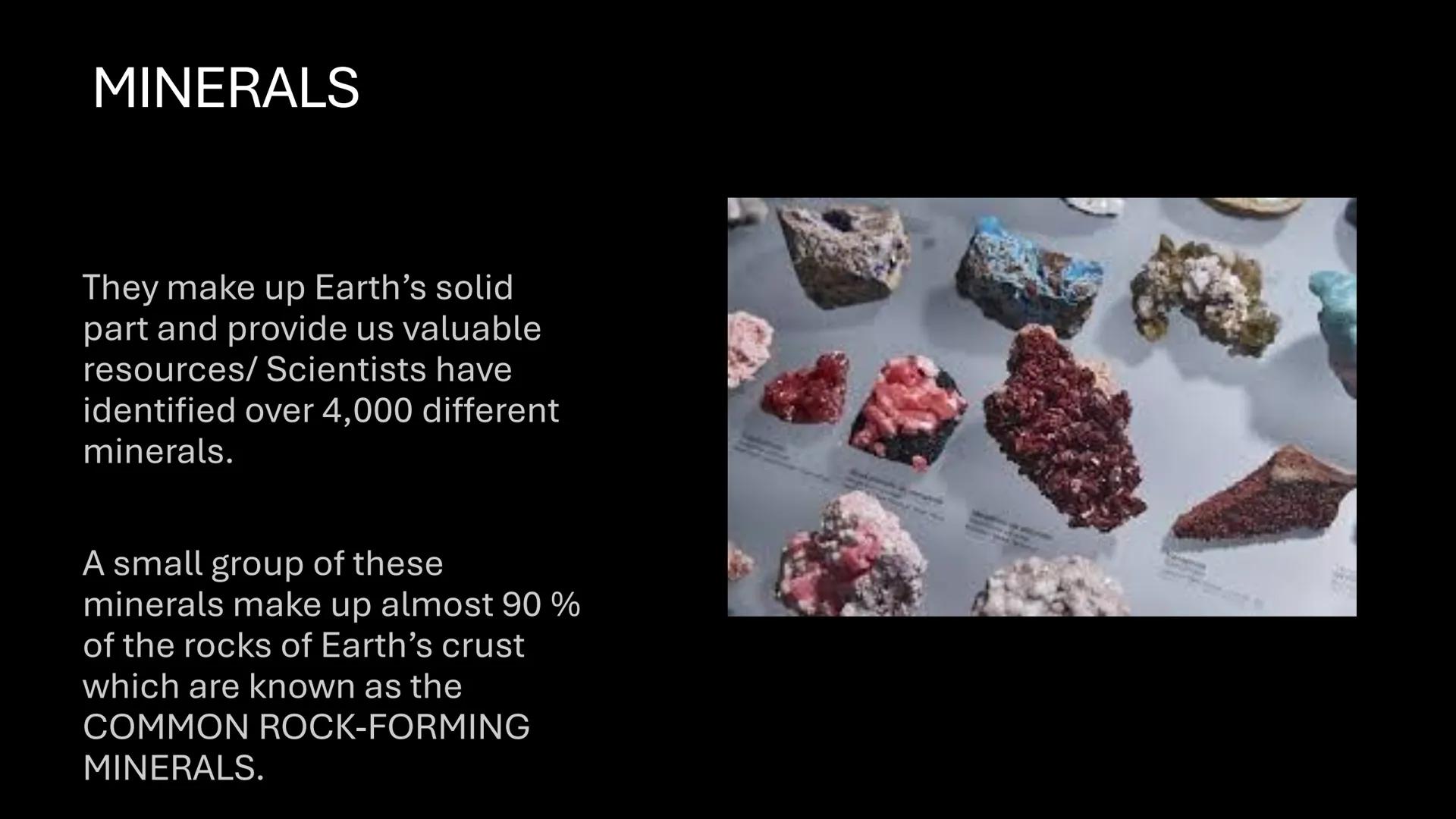 # ROCKS AND MINERALS WHAT ARE THEIR DIFFERENCES?
ROCKS
MINERALS
&GEMS
The definitive visual catalog
of the treasure beneath your feet
1,000