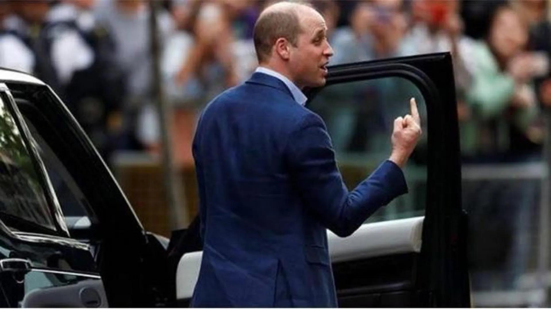 # INTRODUCTION TO
# THE PHILOSOPHY
# OF THE HUMAN
# PERSON
Module 1 # PURSUING WISDOM
MODULE 1 LEARNING OBJECTIVES:
• Define philosophy.