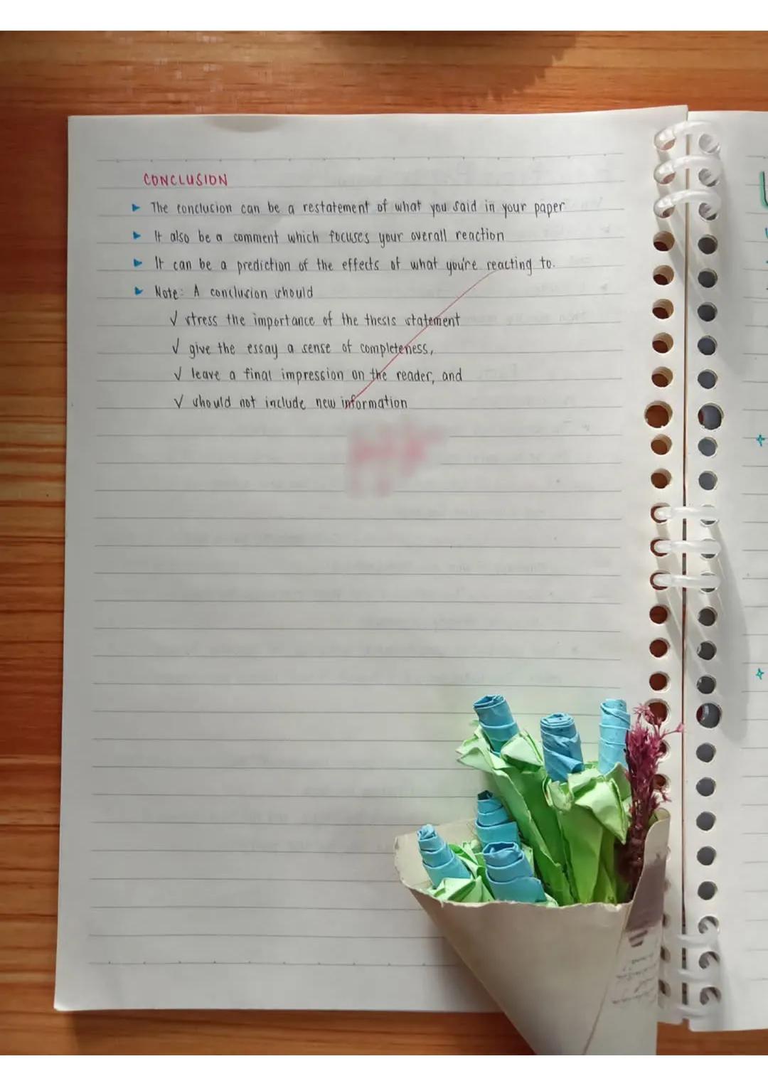 MODULE 1
ACADEMIC TEXT TEXT~
STRUCTURE
08-25-2024
ACADEMIC WRITING VS. NON-ACADEMIC WRITING
*Academic writing is a formal and rather imperso